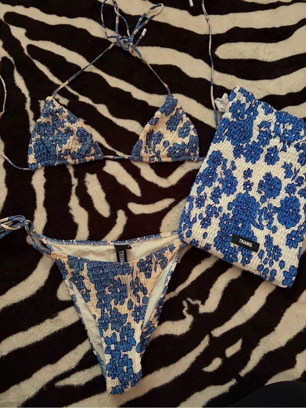 triangl swimwear Blue and White Floral Triangle Bikini
